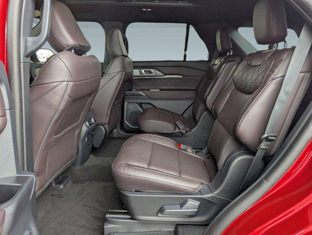 new 2025 Ford Explorer car, priced at $56,421