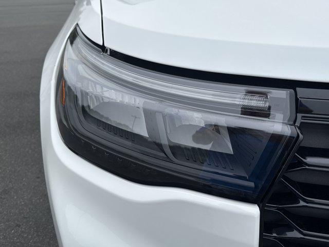 new 2025 Ford Explorer car, priced at $45,301