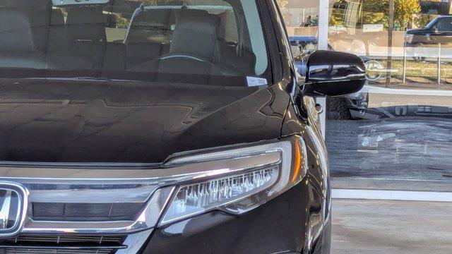 used 2022 Honda Pilot car, priced at $28,999