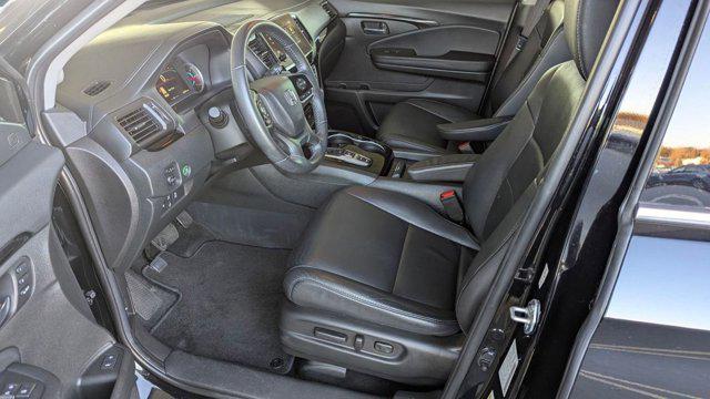 used 2022 Honda Pilot car, priced at $28,999