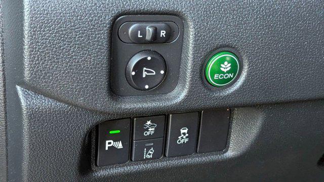 used 2022 Honda Pilot car, priced at $28,999