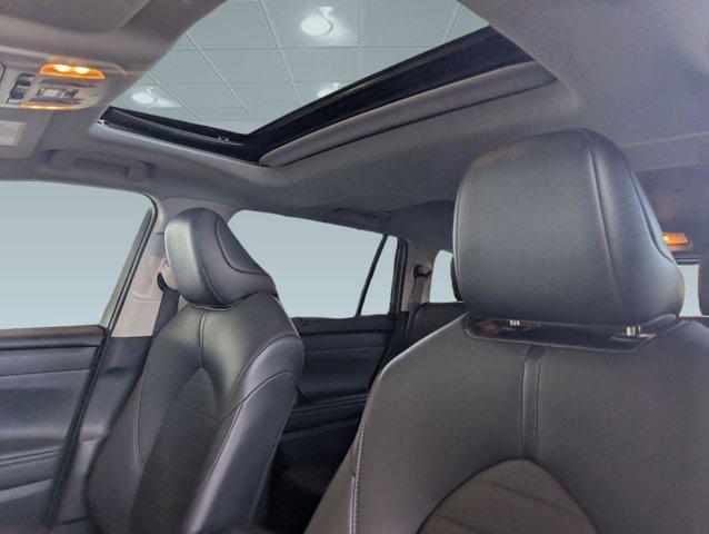used 2021 Toyota Highlander car, priced at $26,996