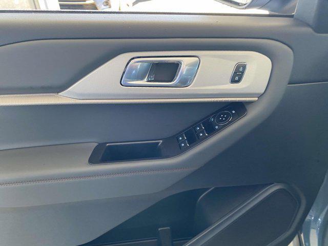 new 2025 Ford Explorer car, priced at $38,192