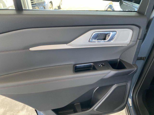 new 2025 Ford Explorer car, priced at $38,192
