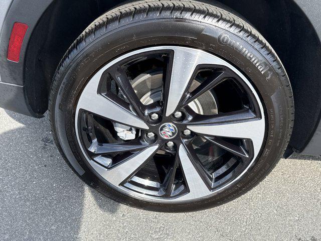 used 2022 Buick Envision car, priced at $28,999