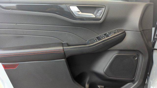 new 2026 Ford Escape car, priced at $31,901