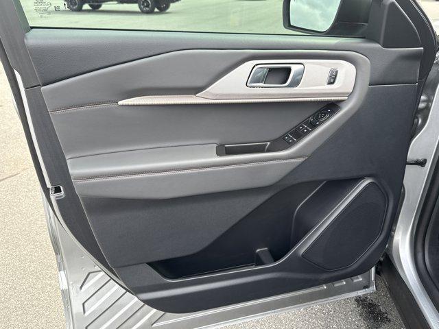 used 2025 Ford Explorer car, priced at $40,083