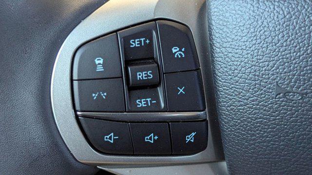 new 2025 Ford Explorer car, priced at $40,682