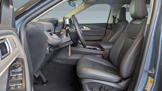 new 2025 Ford Explorer car, priced at $40,682