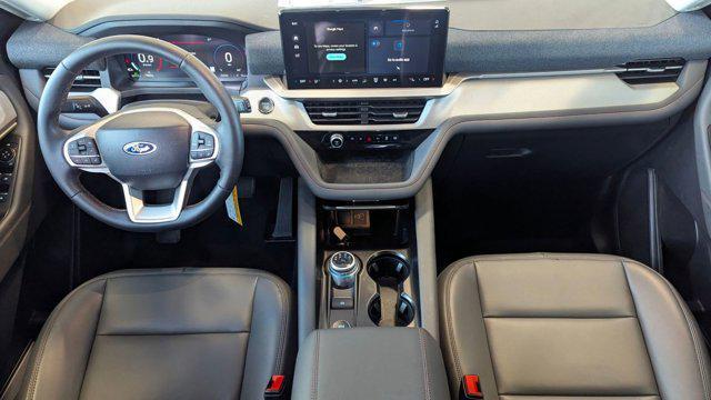 new 2025 Ford Explorer car, priced at $40,682