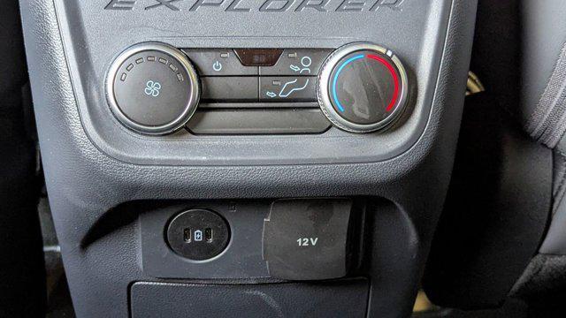 new 2025 Ford Explorer car, priced at $40,682