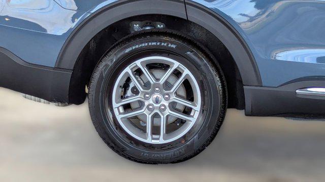 new 2025 Ford Explorer car, priced at $40,682