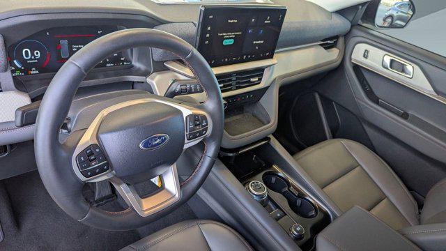 new 2025 Ford Explorer car, priced at $40,682