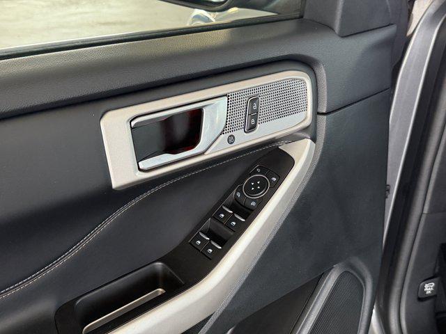 used 2024 Ford Explorer car, priced at $31,998