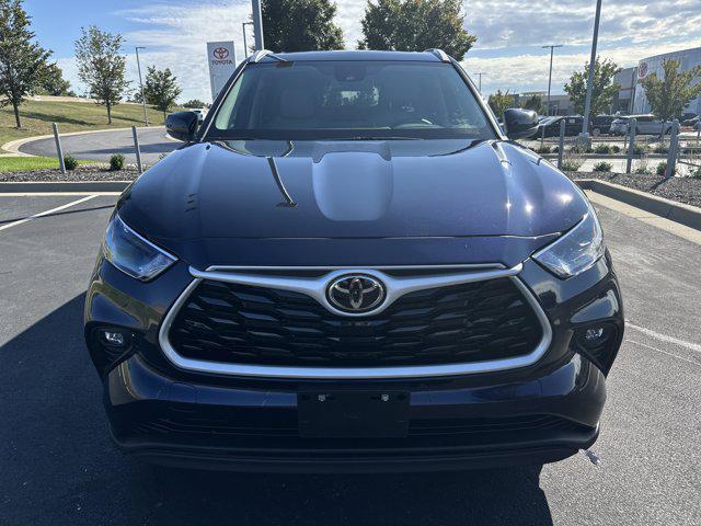 used 2025 Toyota Highlander car, priced at $45,821