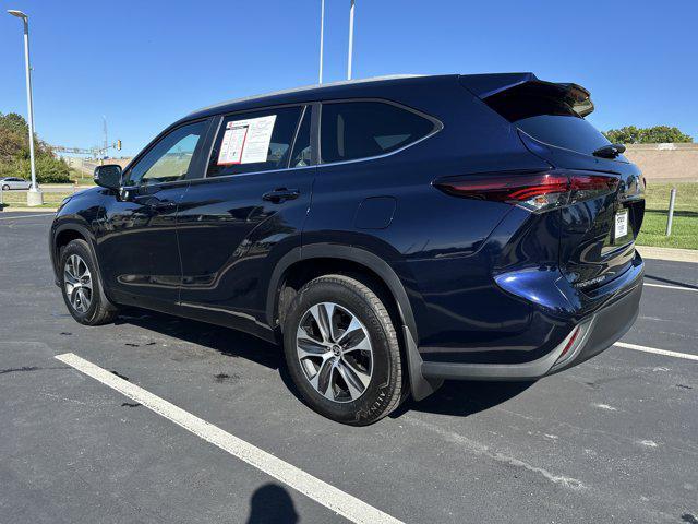 used 2025 Toyota Highlander car, priced at $45,821