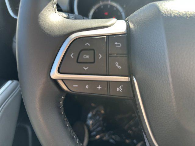 used 2025 Toyota Highlander car, priced at $45,821