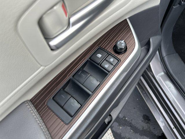 used 2023 Toyota Sienna car, priced at $38,998