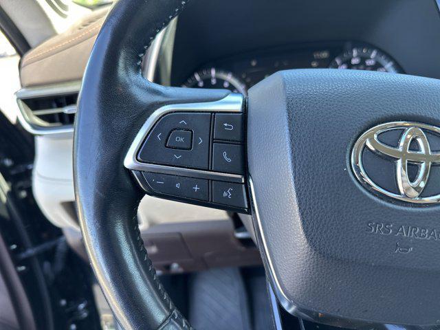 used 2020 Toyota Highlander car, priced at $31,907