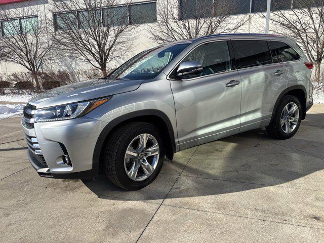 used 2019 Toyota Highlander car, priced at $33,292