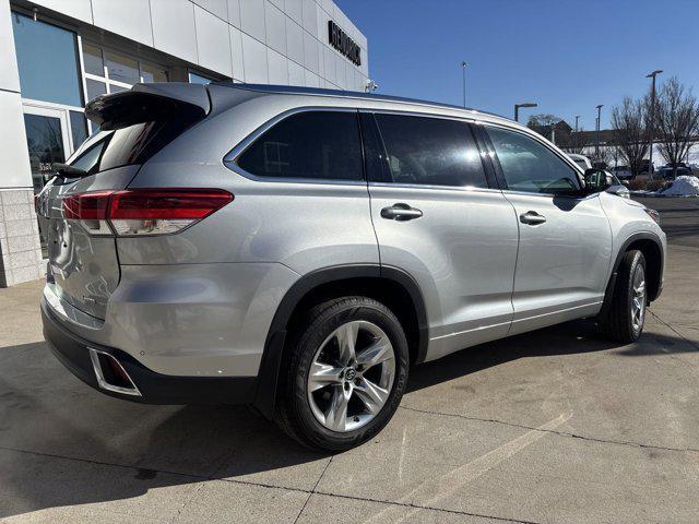 used 2019 Toyota Highlander car, priced at $33,292