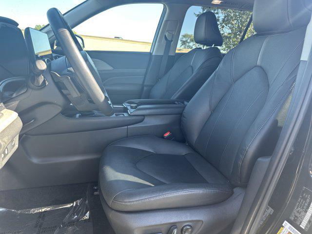 used 2025 Toyota Grand Highlander car, priced at $56,451