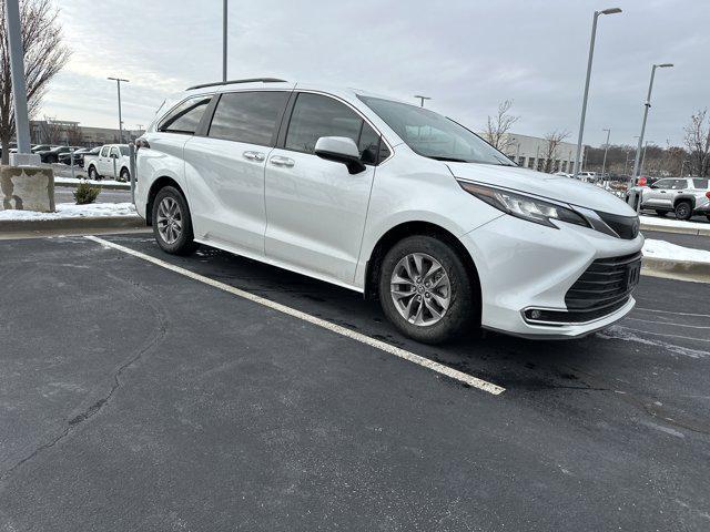 used 2023 Toyota Sienna car, priced at $45,224