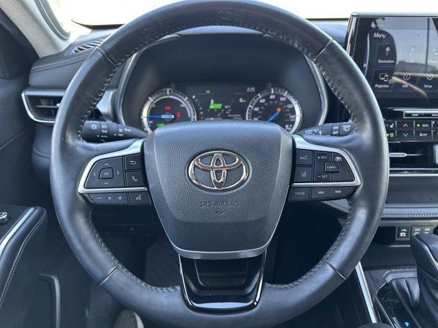used 2022 Toyota Highlander Hybrid car, priced at $38,994