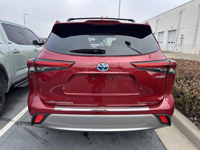 used 2021 Toyota Highlander Hybrid car, priced at $44,940
