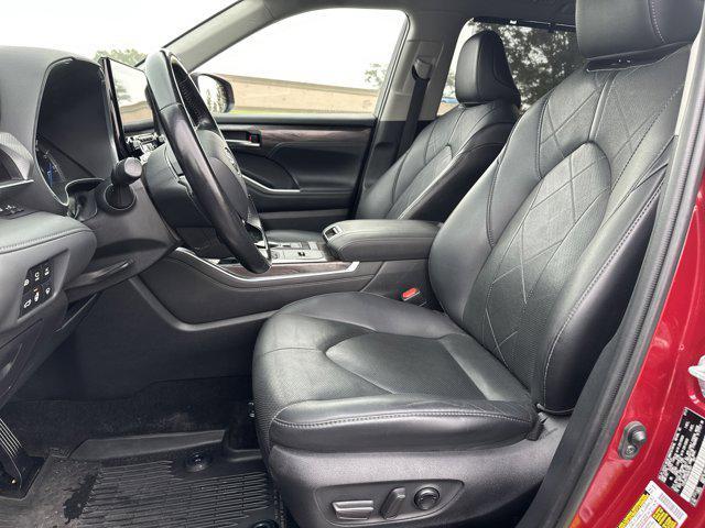 used 2021 Toyota Highlander Hybrid car, priced at $44,940