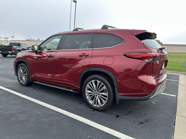 used 2021 Toyota Highlander Hybrid car, priced at $44,940