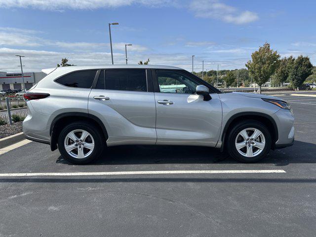 used 2024 Toyota Highlander car, priced at $36,246