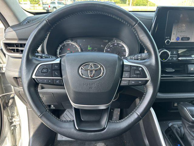used 2024 Toyota Highlander car, priced at $36,246
