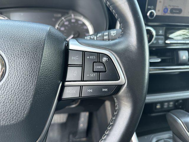 used 2024 Toyota Highlander car, priced at $36,246