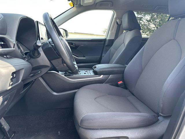 used 2024 Toyota Highlander car, priced at $36,246