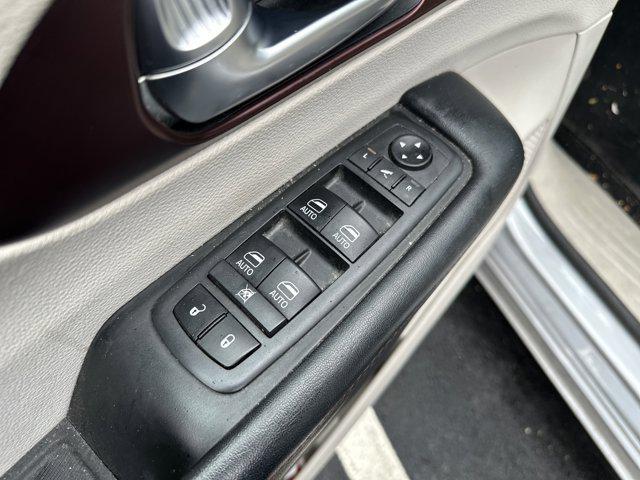 used 2019 Chrysler Pacifica car, priced at $17,558