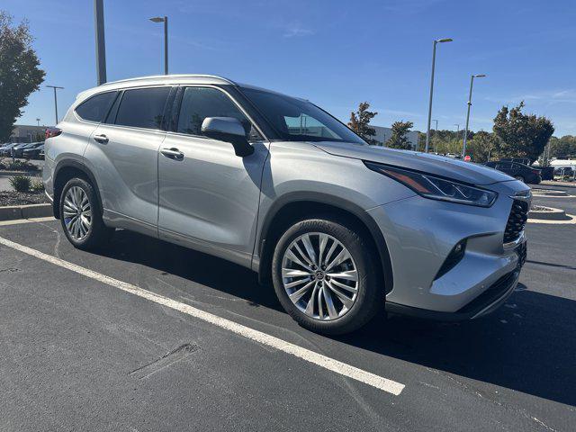 used 2022 Toyota Highlander car, priced at $41,144