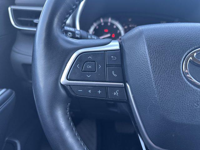 used 2022 Toyota Highlander car, priced at $41,144