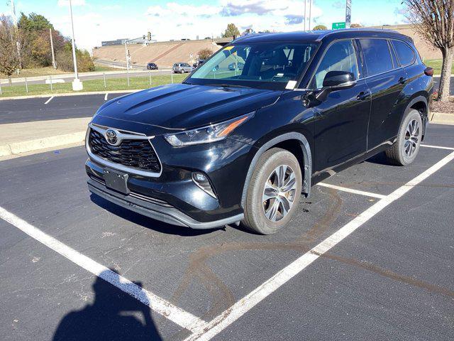 used 2021 Toyota Highlander car, priced at $35,991