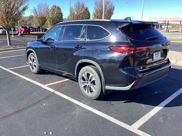 used 2021 Toyota Highlander car, priced at $35,991