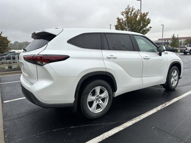 used 2025 Toyota Highlander car, priced at $42,748