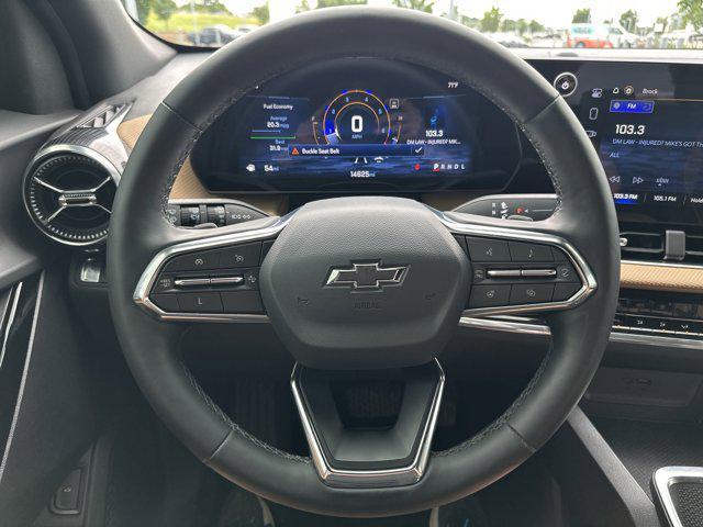 used 2025 Chevrolet Equinox car, priced at $33,620