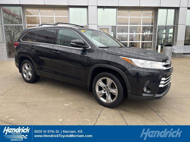 used 2018 Toyota Highlander car, priced at $26,989