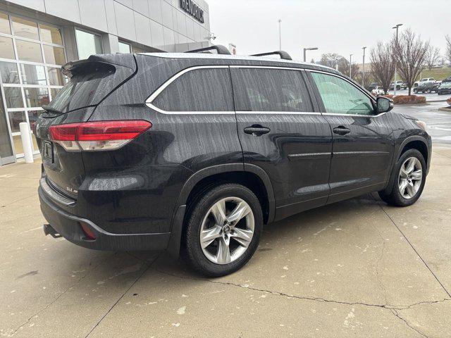 used 2018 Toyota Highlander car, priced at $26,799