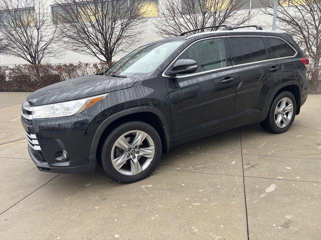 used 2018 Toyota Highlander car, priced at $26,799