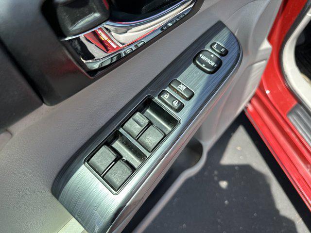 used 2012 Toyota Camry Hybrid car, priced at $10,525