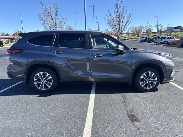 used 2023 Toyota Highlander car, priced at $43,991