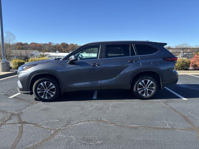 used 2023 Toyota Highlander car, priced at $43,991