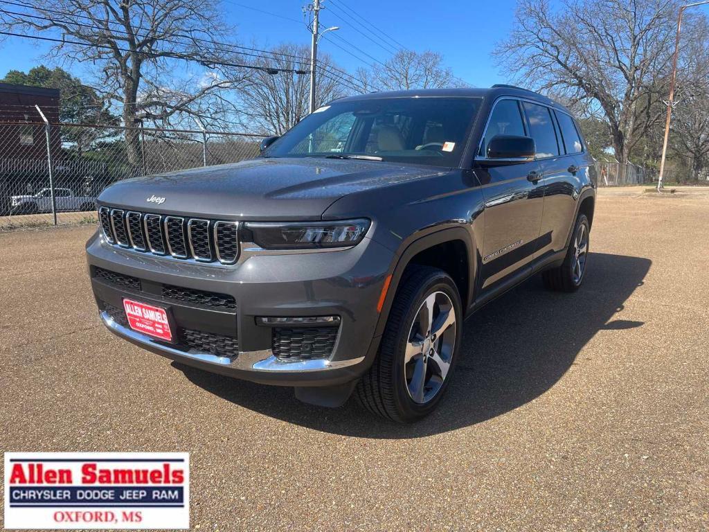 new 2024 Jeep Grand Cherokee L car, priced at $56,660