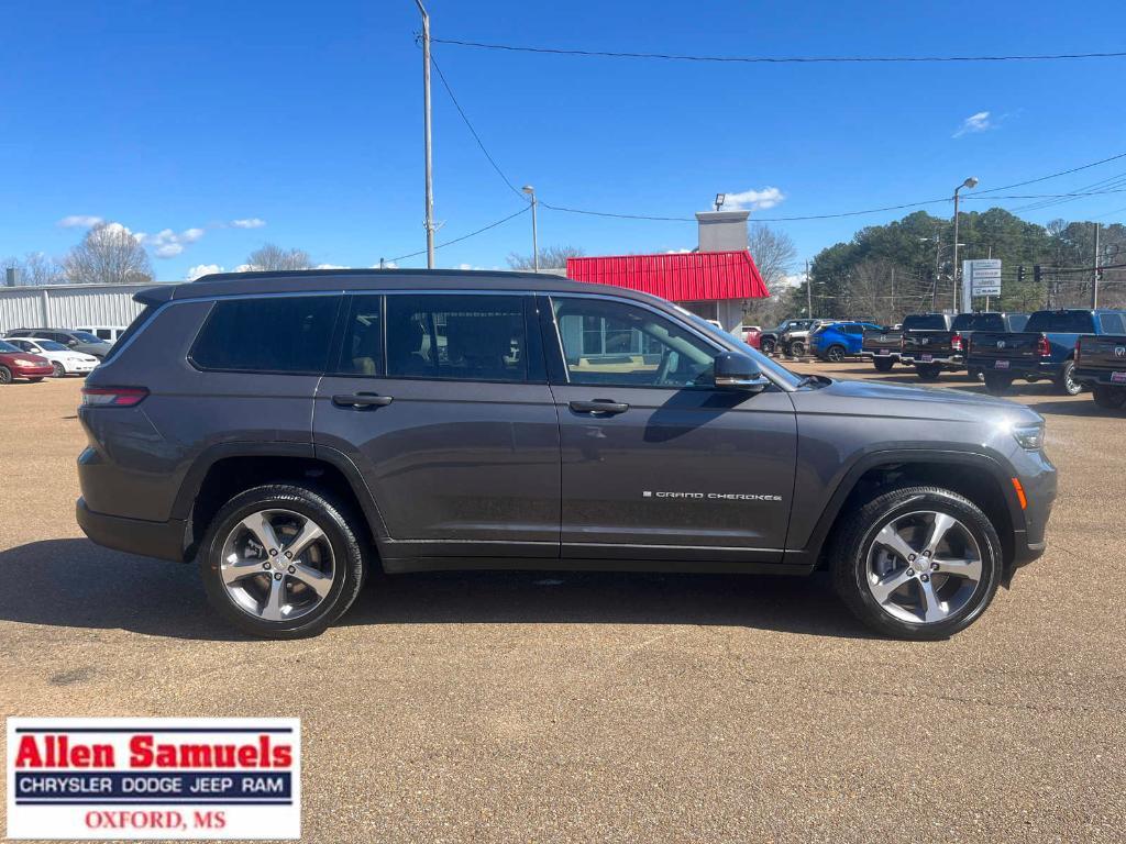 new 2024 Jeep Grand Cherokee L car, priced at $56,660